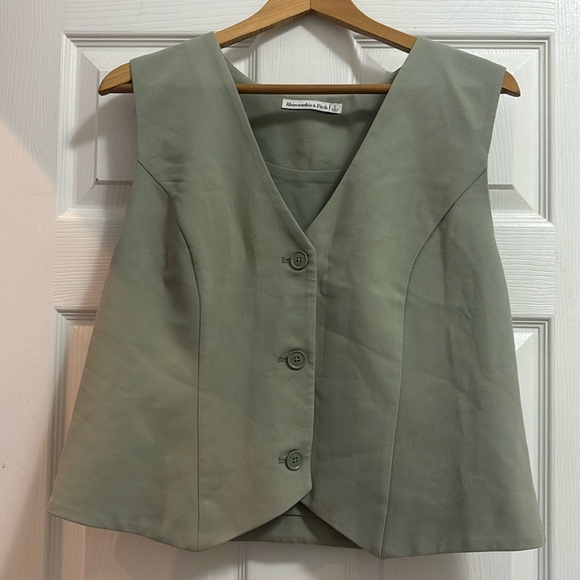 Abercrombie and Fitch Vest - Picture 2 of 3